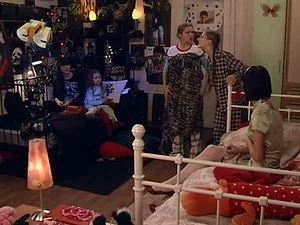 Папины дочки 8 сезон 19 серия