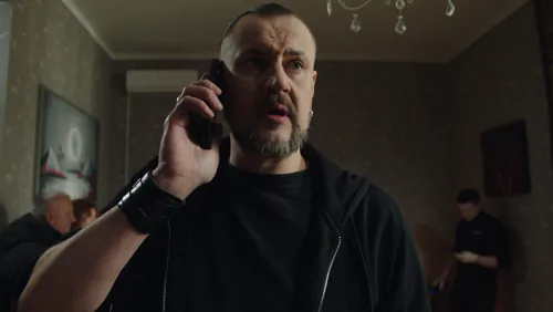 След. Фейковые люди